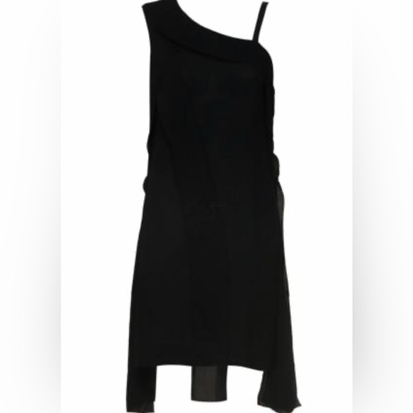 Vera Wang one shoulder gown - Picture 2 of 13